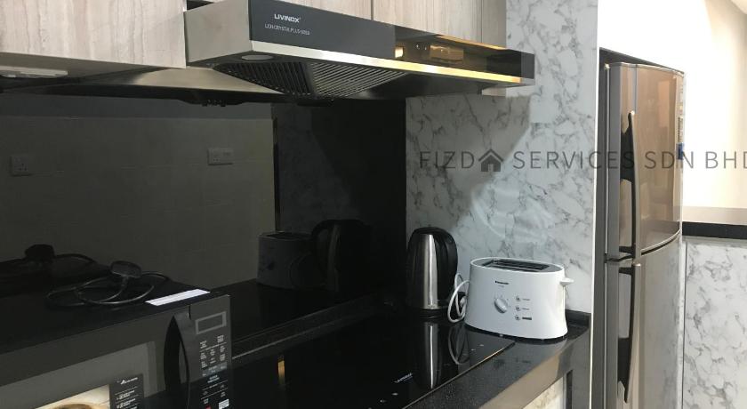 Cozy Apartment @ Hospital Sungai Buloh - image 11
