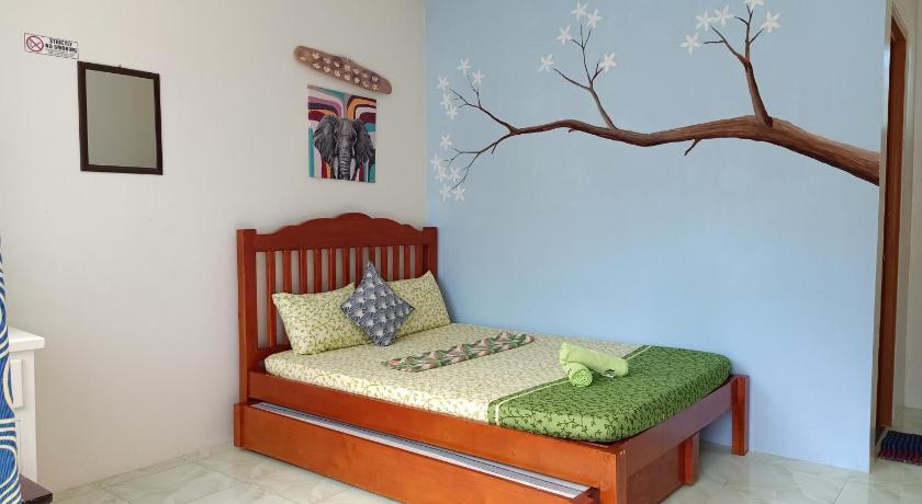 Image of Double Room with Private Bathroom 3