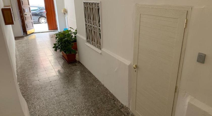 Whiteflower Apartments photo
