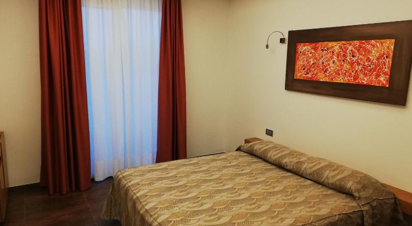 Double Room with Balcony, Hotel Sciali in Vieste