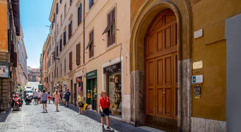 Rome My Trevi Charming & Luxury Rooms 4-Star Hotel room