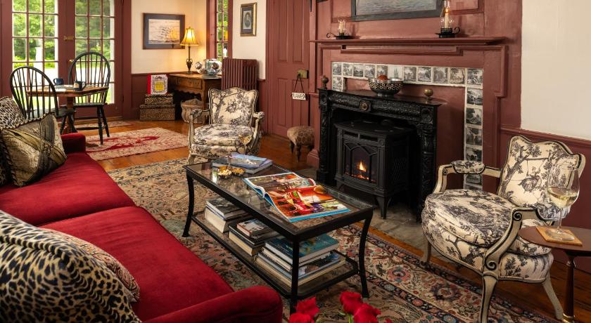 Waldo Emerson Inn photo