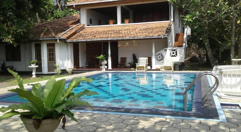 Villa Sea Sprays — Hotel in Hikkaduwa