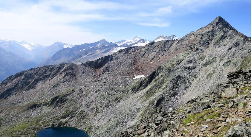 Book Haus Elisabeth 350s In Solden Austria 2019 Promos