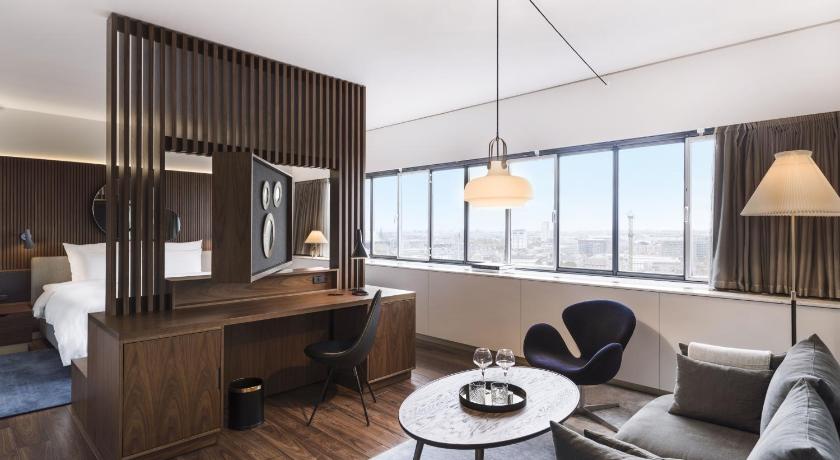 Image of Signature Suite 1