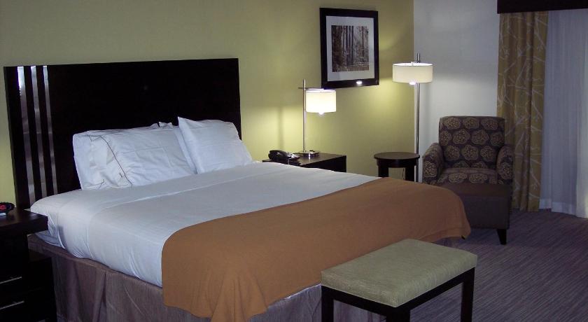 Holiday Inn Express Conway