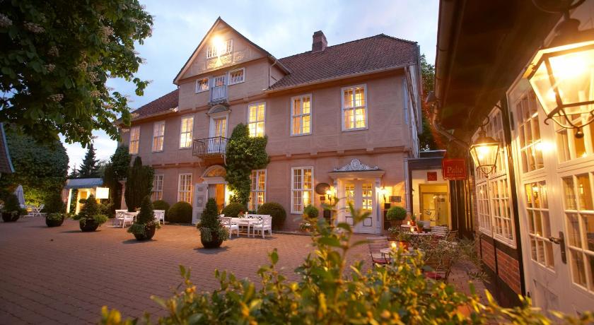 Althoff Hotel Furstenhof photo