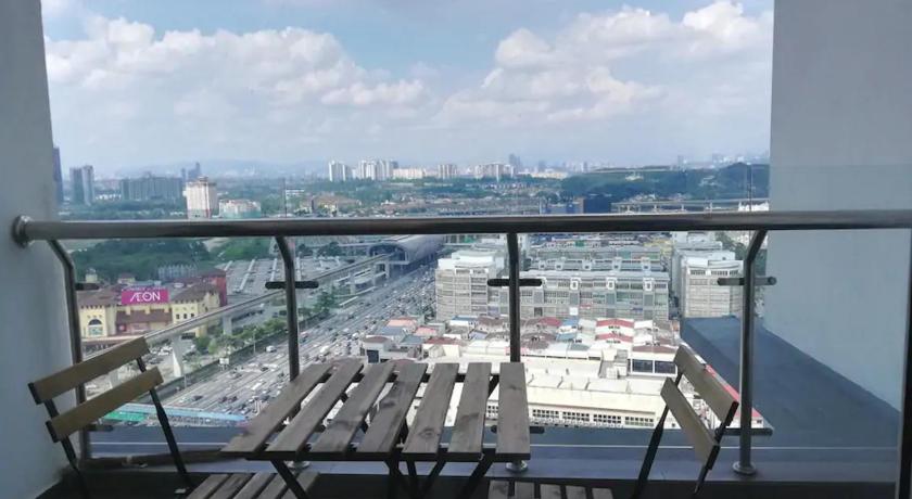 Puchong Skypod 8-10pax | Walk IOIMall 10min Sunway - image 2