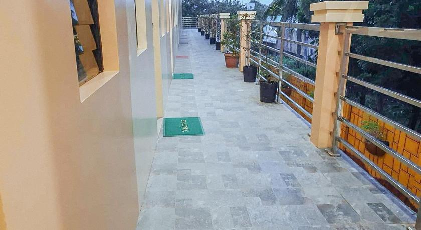 RedDoorz near SGM Condotel Villa Beach Iloilo photo