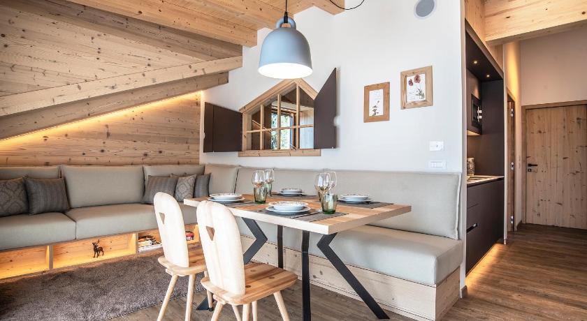 Montanara Chalet — Hotel in Fai Della Paganella