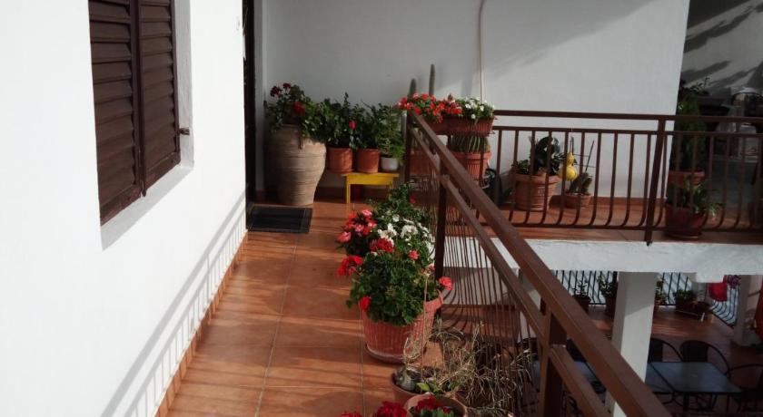 Apartmani Dado — Hotel in Ulcinj