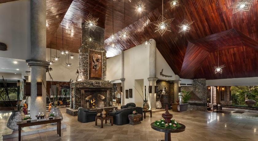 チェンライ Katiliya Mountain Resort & Spa 5つ星 ホテル レストラン