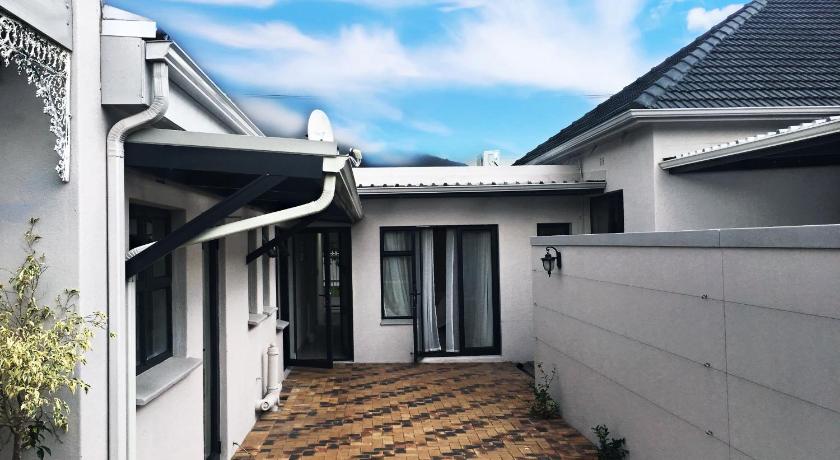 Selton Guesthouse photo
