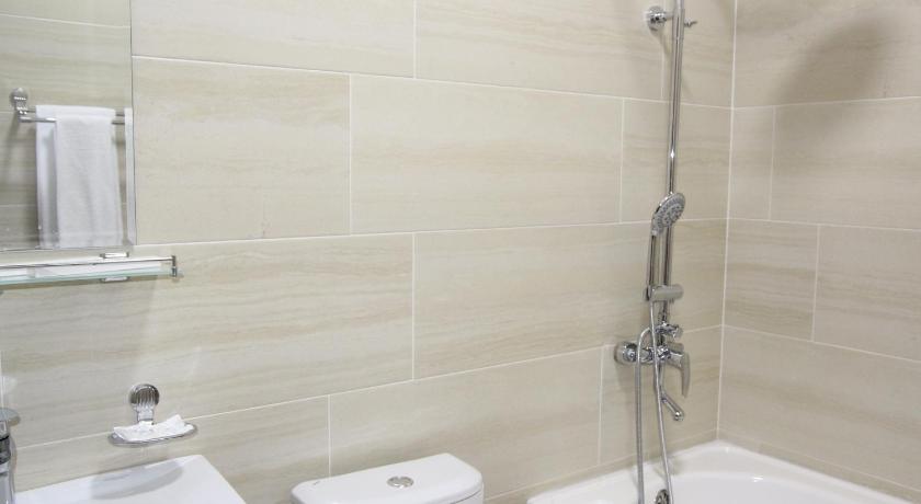 Twin Room with Bathroom