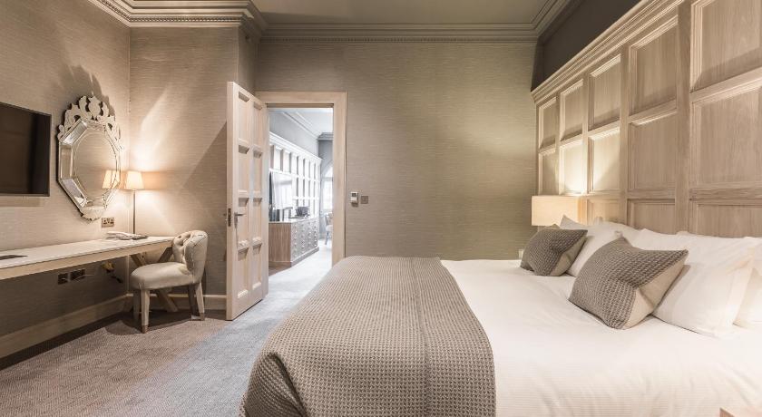 Image of Headline Suite 4