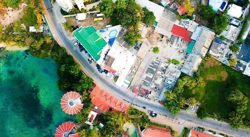 Hotel Las Lunas — Hotel in San Andres Island