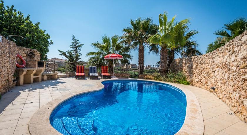 Sunset - Holiday Farmhouse with Large Private Pool in Island of Gozo photo