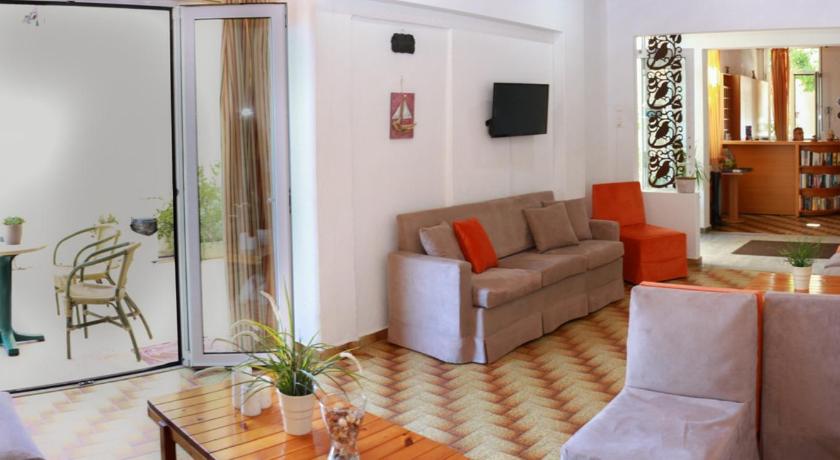 Ξενοδοχείο Ζορμπάς (Zorbas Hotel)