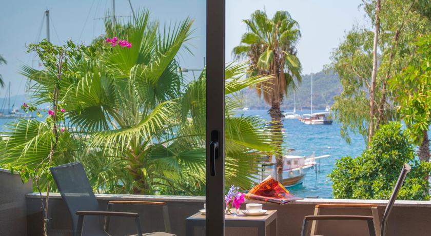 Marina Bay Gocek