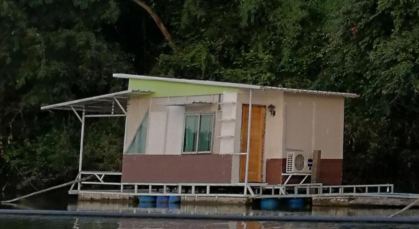 乌泰他尼 River Marina Resort 2星级 酒店 客房