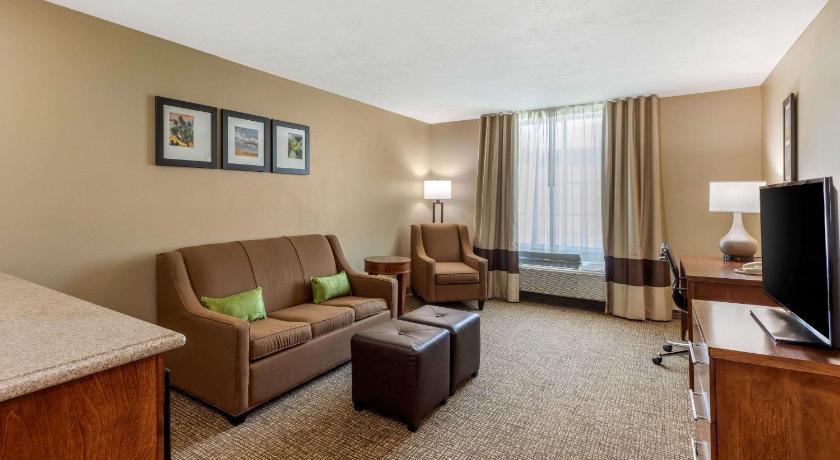 Comfort Inn & Suites El Centro I-8