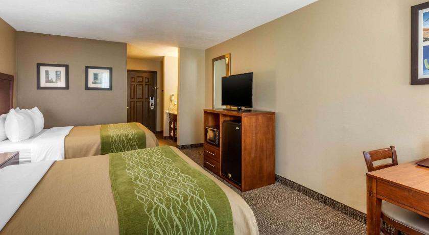 Comfort Inn & Suites El Centro I-8