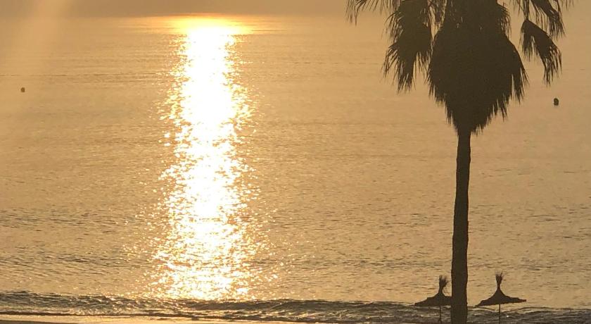 Al Amine Plage — Hotel in Fnidek