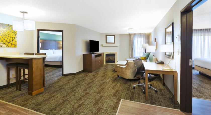 Staybridge Suites Columbia-Highway 63 & I-70