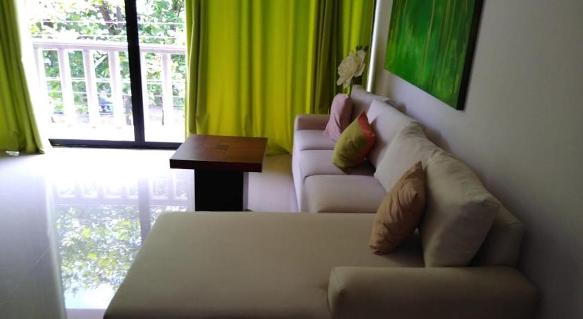 Calle 22 By 770 Apartments photo