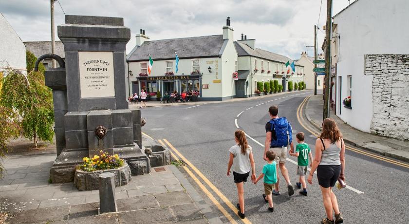 Hylands Burren Hotel