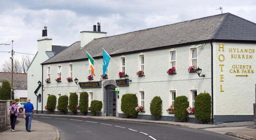 Hylands Burren Hotel