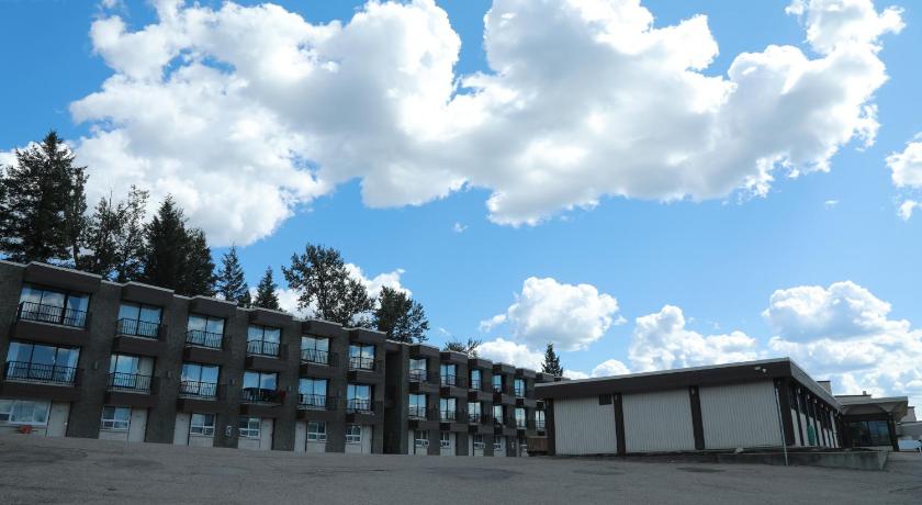 North Star Inn & Suites photo