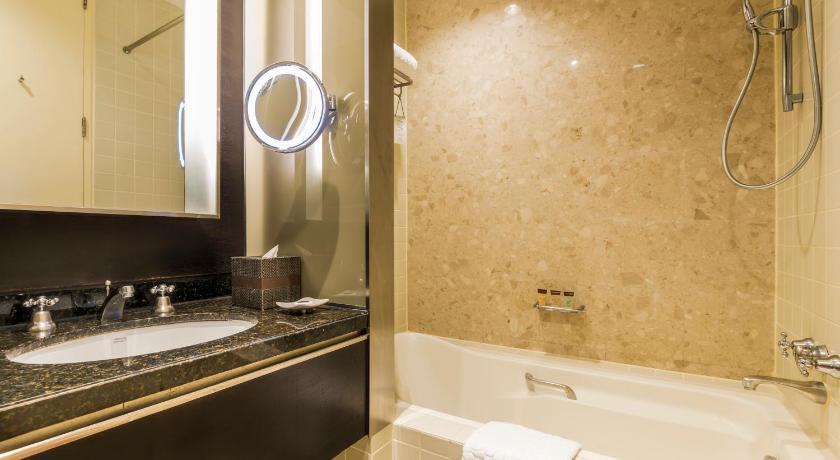 Image of Grand Deluxe King Room 15
