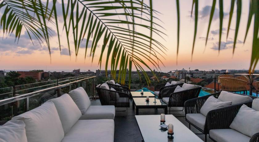 バリ Imani Suites 4つ星 ホテル プール