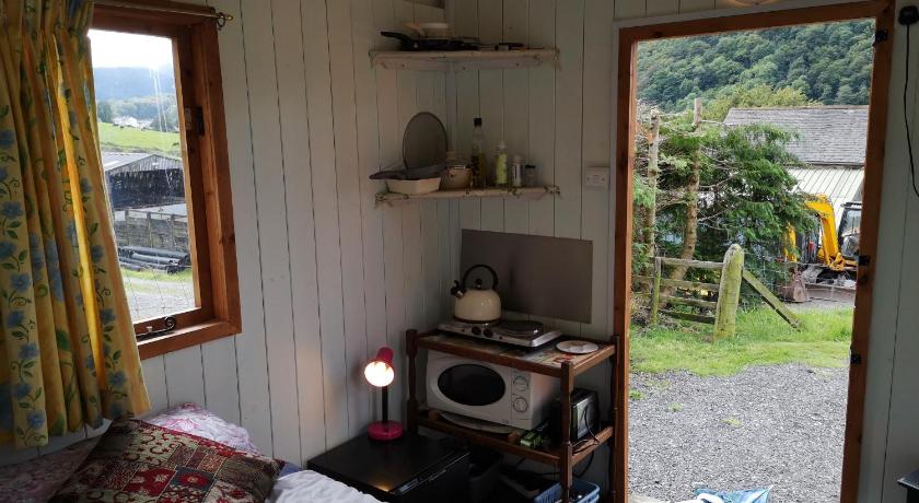 Stybeck Farm Shephards Hut photo