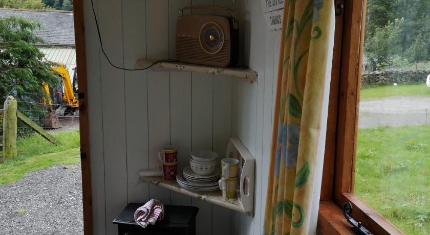 Stybeck Farm Shephards Hut photo