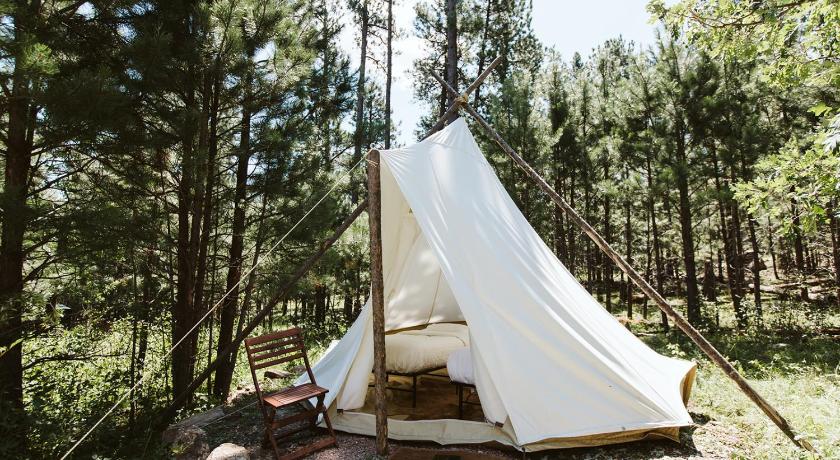 Under Canvas Mount Rushmore