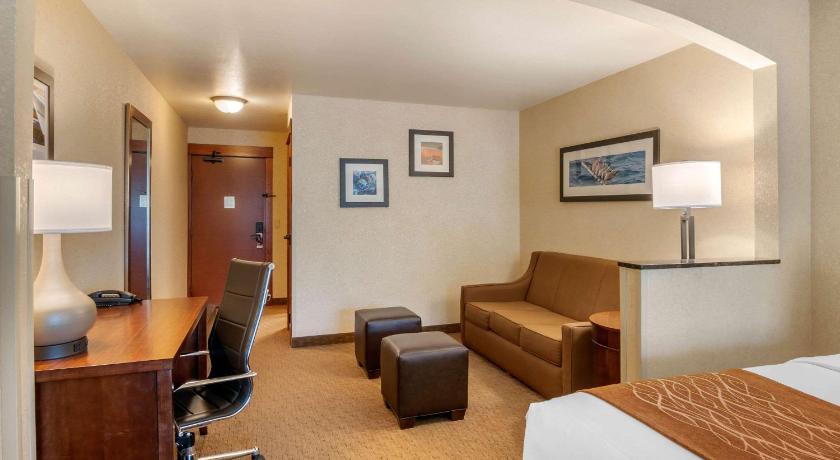 Comfort Inn & Suites