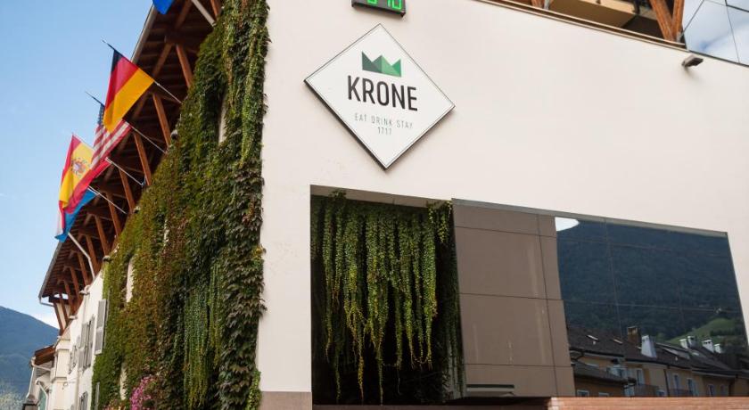 KRONE eat drink stay