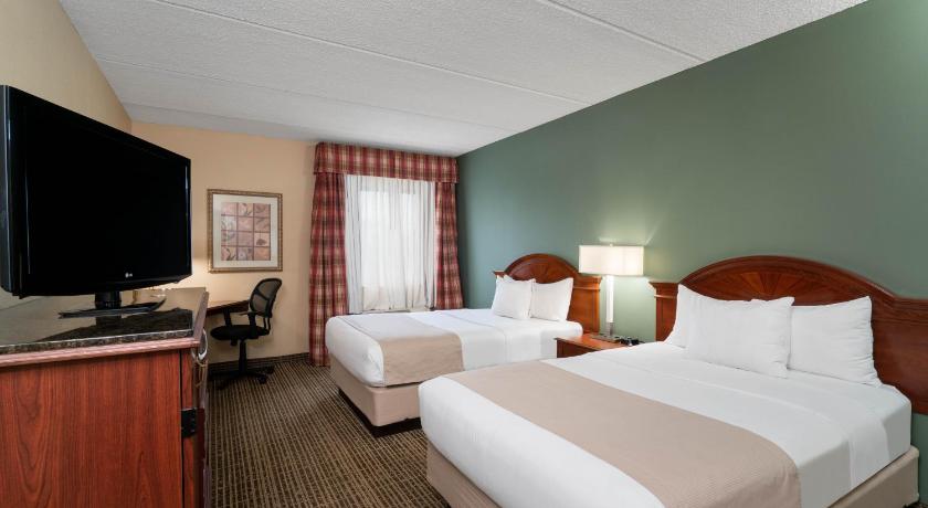 Image of 2 Double Beds Non-Smoking 0