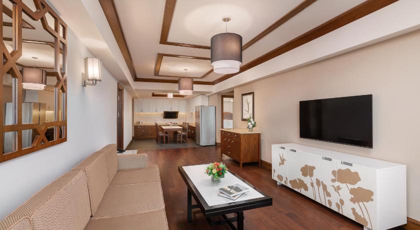 Image of Three-Bedroom Apartment 0