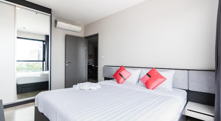 The Base Central Pattaya By Pattaya Holiday photo