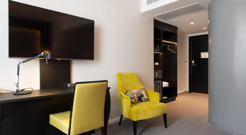 Image of Superior Room 11