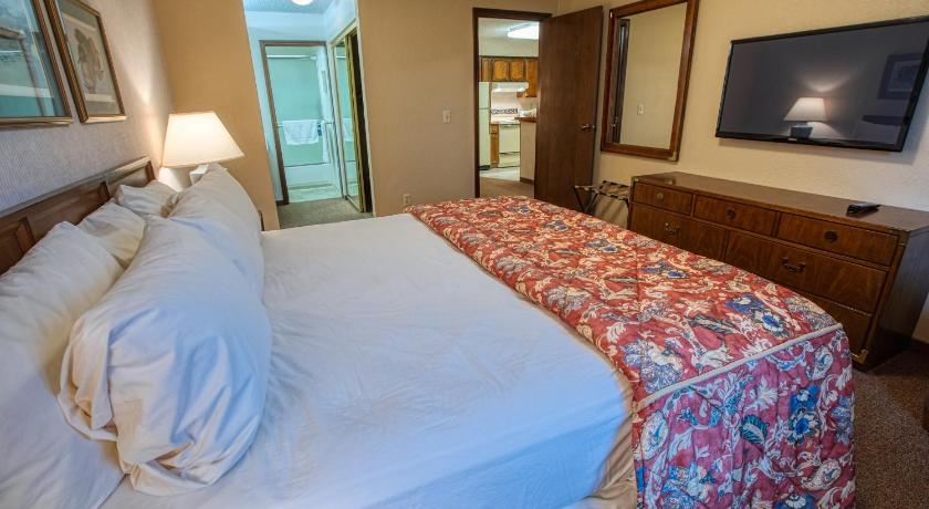 Sophie Station Suites In Fairbanks Ak Room Deals Photos - 