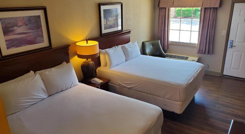 Image of Double Room with Balcony 3