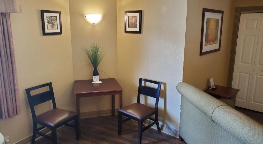 Image of Family Suite 6