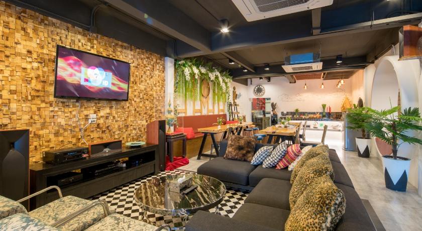 Hanuman V.I.P Hostel – Cherng Talay, WY
