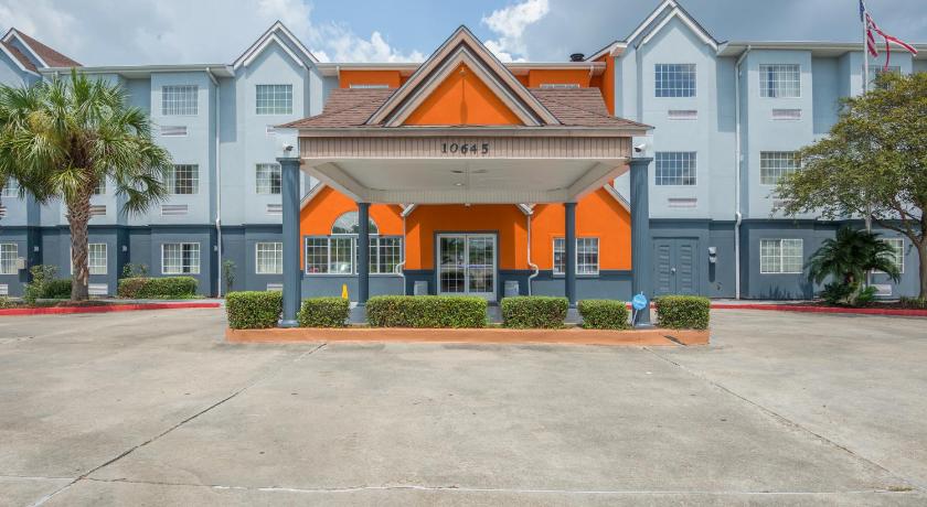 Trident Inn and Suites - Adults Only photo