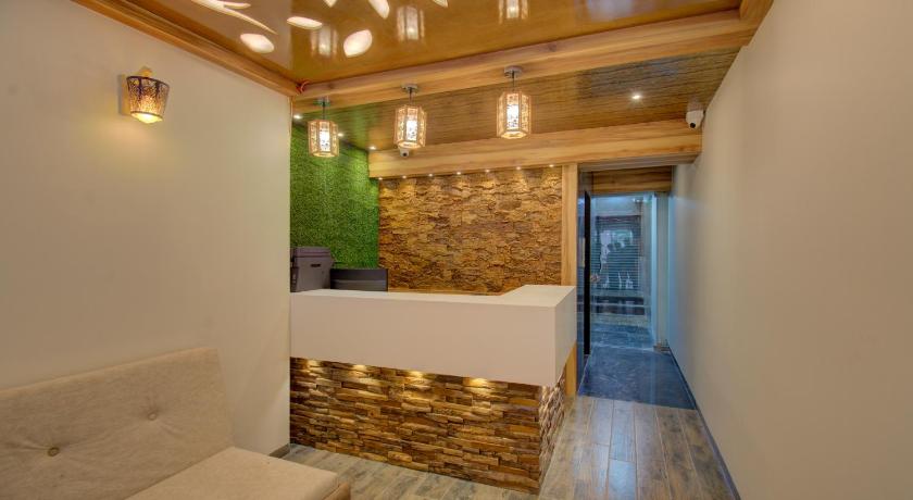 Hotel Amisha International