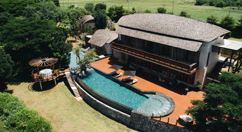 Boribot Pool Resort - image 31